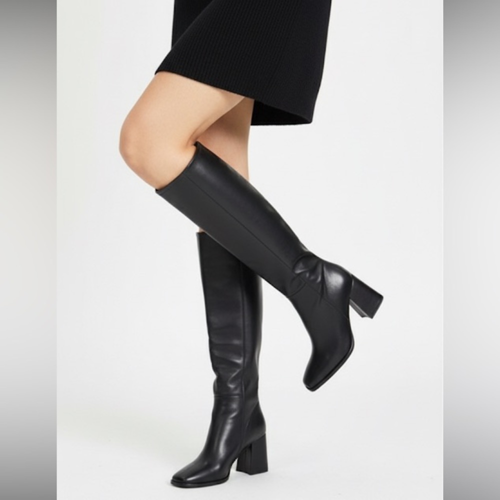 ✨ NWT Black Faux Leather Square-Toe Block Heel Knee Boots ✨